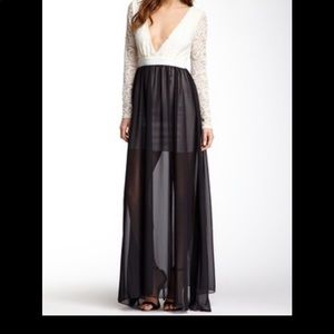 NWT Lace detail Maxi Dress